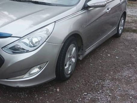 Hyundai Sonata, 2012 — фото 1