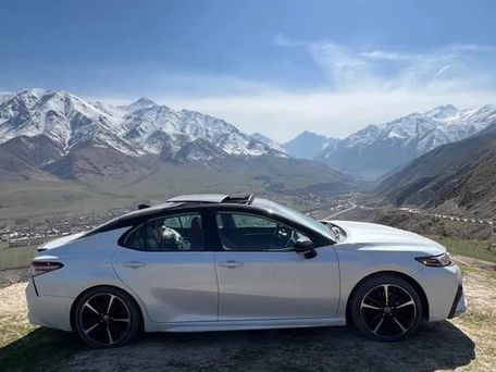 Toyota Camry, 2019 — сүрөт 2