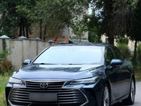 Toyota Avalon, 2019 — фото 2