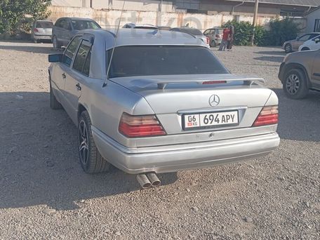 Mercedes-Benz W124, 1995