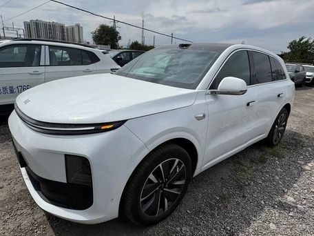 Li Auto (Lixiang) L6, 2025