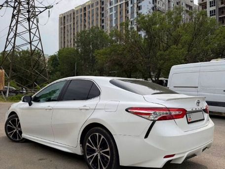 Toyota Camry, 2018 — photo 7