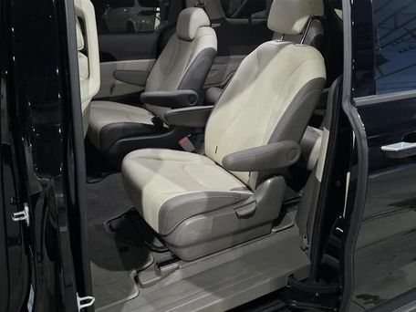 Kia Carnival, 2025 — 照片 5