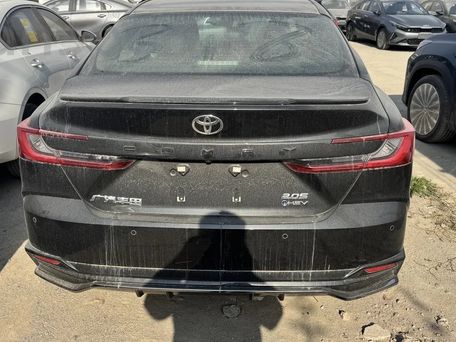 Toyota Camry, 2026 — photo 2