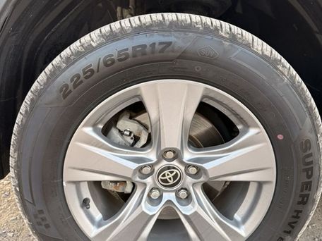 Toyota RAV4, 2022 — photo 11
