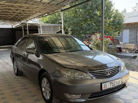 Toyota Camry, 2005 — photo 1