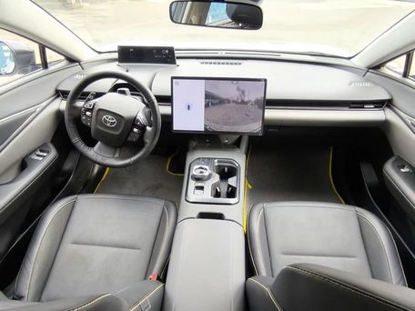 Toyota bZ5, 2025 — photo 8