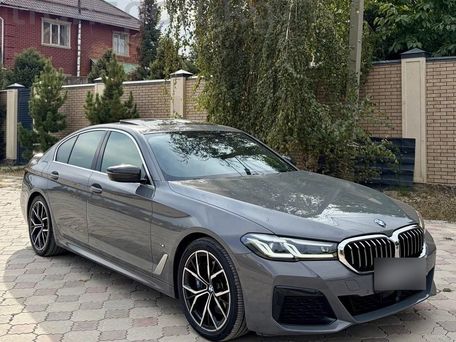 BMW 5 серии, 2016