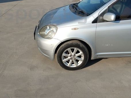 Toyota Vitz, 1999 — 照片 15