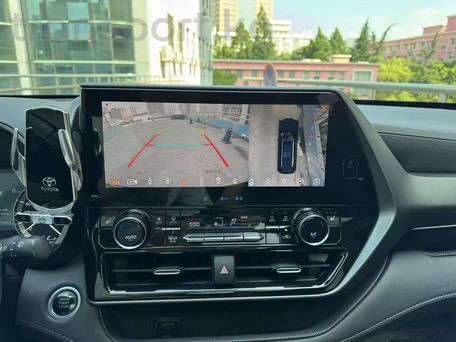 Toyota Highlander, 2022 — photo 8