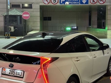 Toyota Prius, 2016 — сүрөт 3