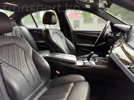 BMW 5 серии, 2021 — 照片 9