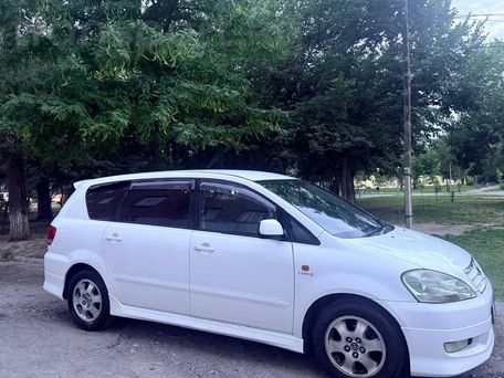 Toyota Ipsum, 2002 — photo 1