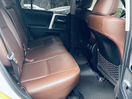 Toyota 4Runner, 2018 — фото 10