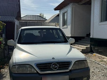SsangYong Musso, 2001