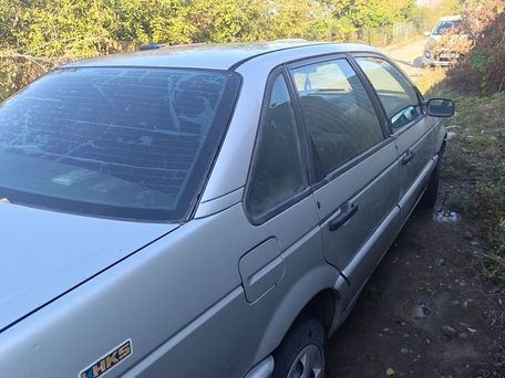 Volkswagen Passat, 1988 — сүрөт 4