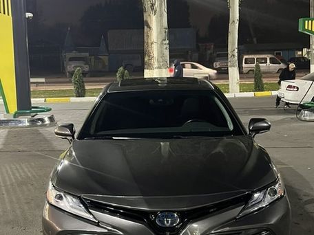Toyota Camry, 2019 — photo 2