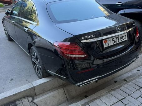 Mercedes-Benz E-Класс, 2020 — 照片 2