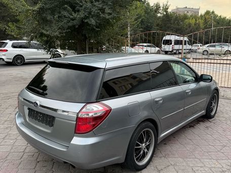 Subaru Legacy, 2005