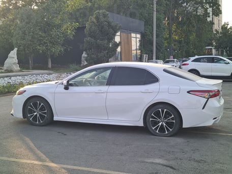 Toyota Camry, 2018 — сүрөт 4