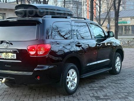 Toyota Sequoia, 2008 — photo 3