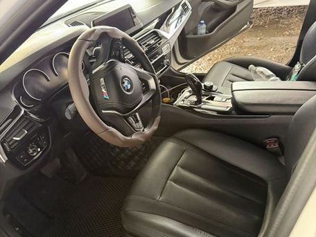 BMW 5 Series, 2018 — сүрөт 9