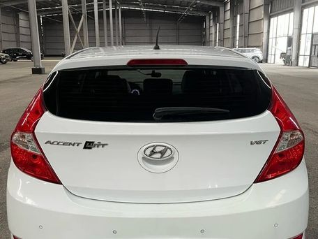 Hyundai Accent, 2017 — photo 2