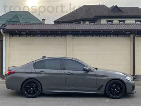 BMW 5 серии, 2021 — 照片 5