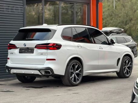 BMW X5, 2026 — photo 2