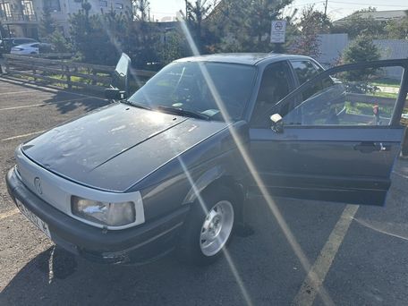 Volkswagen Passat, 1988 — photo 5
