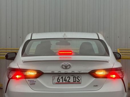 Toyota Camry, 2022 — фото 8
