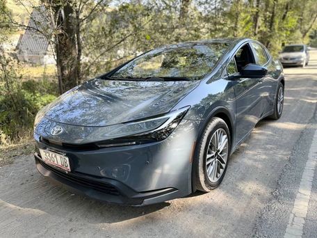 Toyota Prius v (+), 2023