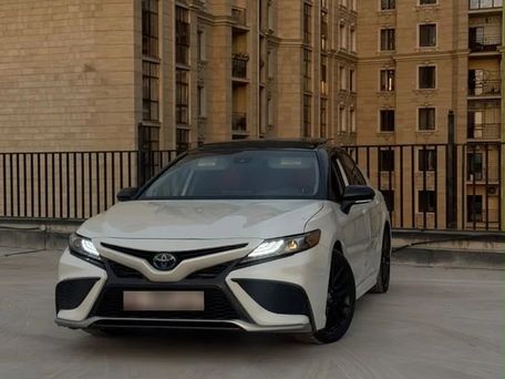 Toyota Camry, 2021 — 照片 1