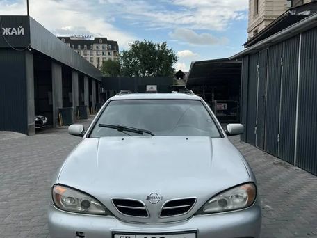 Nissan Primera, 1999 — 照片 1