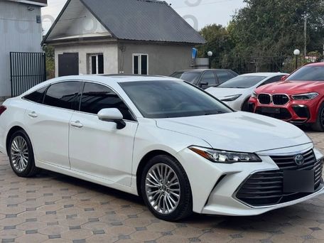 Toyota Avalon, 2018 — фото 1