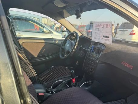 Toyota Avensis, 2002 — сүрөт 6