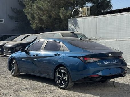 Hyundai Elantra, 2022 — photo 4