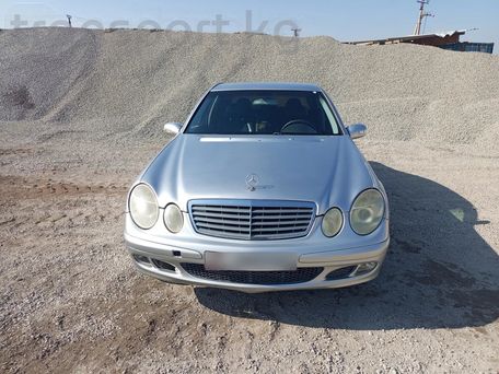 Mercedes-Benz E-Класс, 2003 — 照片 1