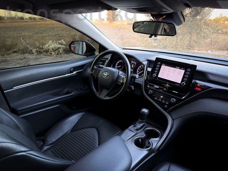 Toyota Camry, 2021 — 照片 11