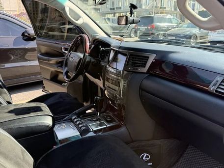 Lexus LX, 2010 — 照片 8