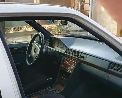 Mercedes-Benz W124, 1992 — фото 7