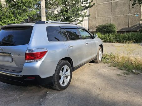 Toyota Highlander, 2012 — фото 2