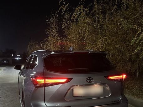 Toyota Highlander, 2021 — photo 2