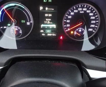 Kia K5, 2022 — photo 9
