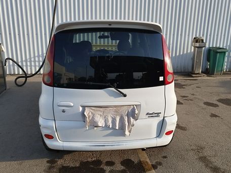 Toyota FunCargo, 2001 — photo 3