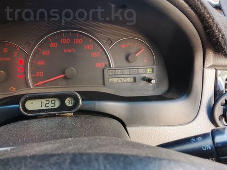 Toyota Ipsum, 2003 — photo 8