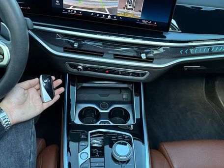 BMW X7, 2023 — photo 11