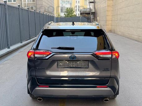 Toyota RAV4, 2019 — photo 8