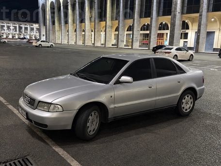 Audi A4, 1996 — photo 1
