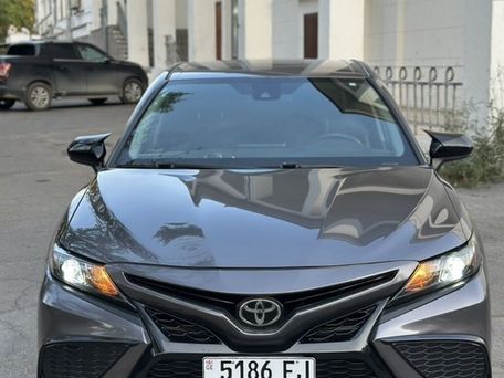 Toyota Camry, 2020 — фото 2